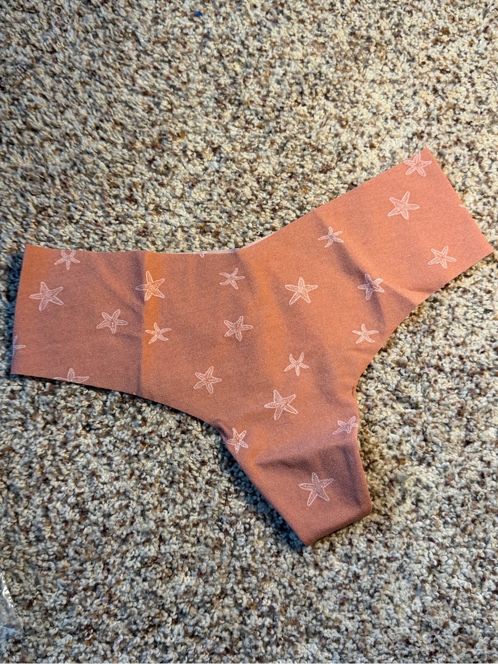 Victorias Secret Seamless Starfish Print Thong Size S NWT